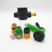 รูปภาพของ Bộ vòi xịt nước tưới cây, Rửa xe BTN-5201, Bộ 3 món Vòi 7 in  1 kèm bình xà phòng 12-18 mm