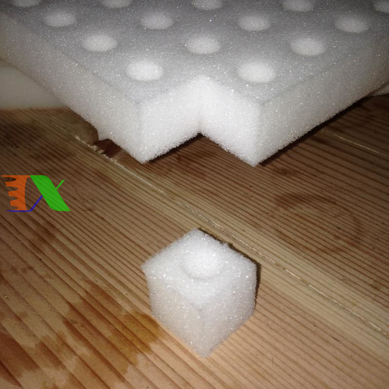 Mút xốp ươm hạt (25x25x25)