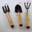 Gambar Bộ dụng cụ làm vườn 3 món cán gỗ TXE-3GO0, Bộ Xẻng 3 món, Xẻng làm vườn cán gỗ
