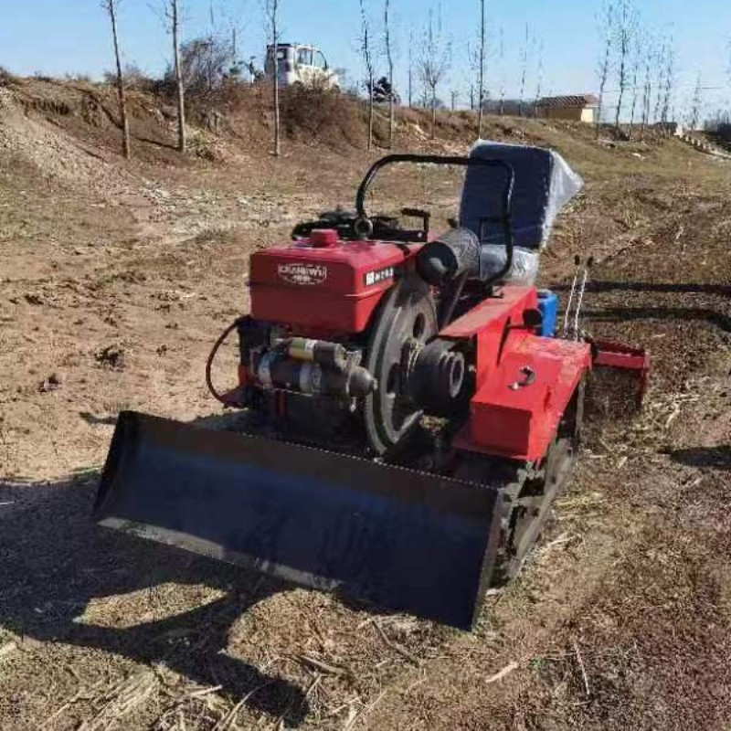 máy cày bánh xích 25hp