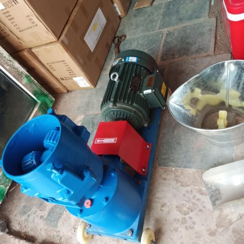 máy ép cám viên tại nhà