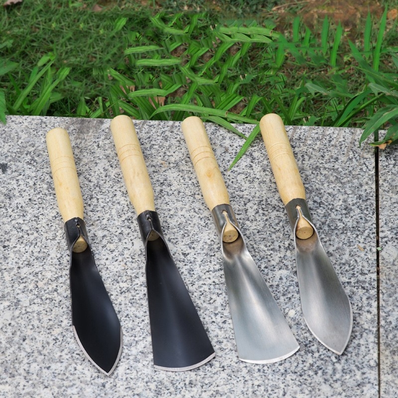 xẻng cán gỗ làm vườn